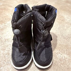 Cozy Black Snow Boots for Kids